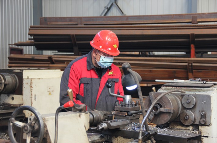 土壤修復(fù)設(shè)備制造現(xiàn)場(chǎng) 土壤修復(fù)設(shè)備制造現(xiàn)場(chǎng)