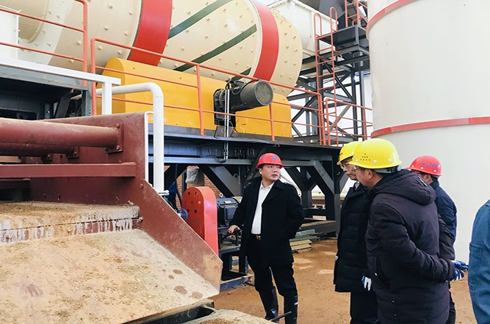 土壤修復(fù)工程現(xiàn)場 土壤修復(fù)工程現(xiàn)場