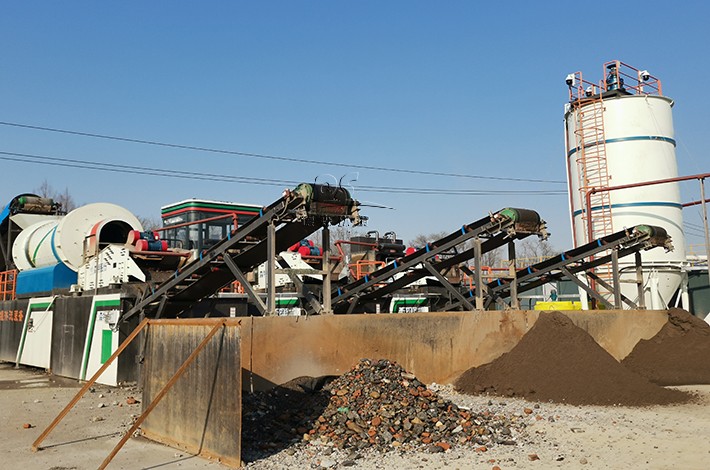 污染土壤修復現(xiàn)場