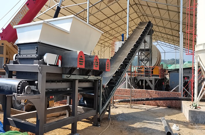 土壤淋洗修復(fù)現(xiàn)場(chǎng) 土壤淋洗修復(fù)現(xiàn)場(chǎng)