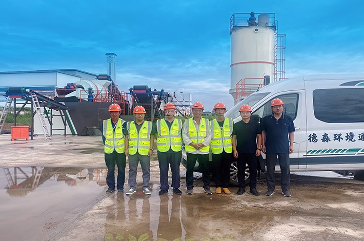 土壤修復(fù)現(xiàn)場(chǎng) 土壤修復(fù)現(xiàn)場(chǎng)