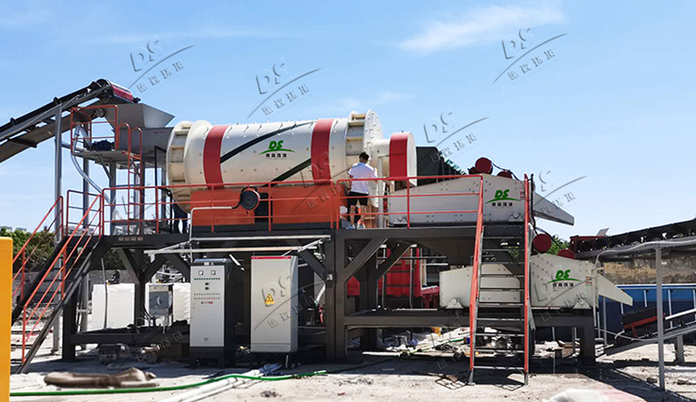 東北化工場地土壤淋洗修復(fù)現(xiàn)場